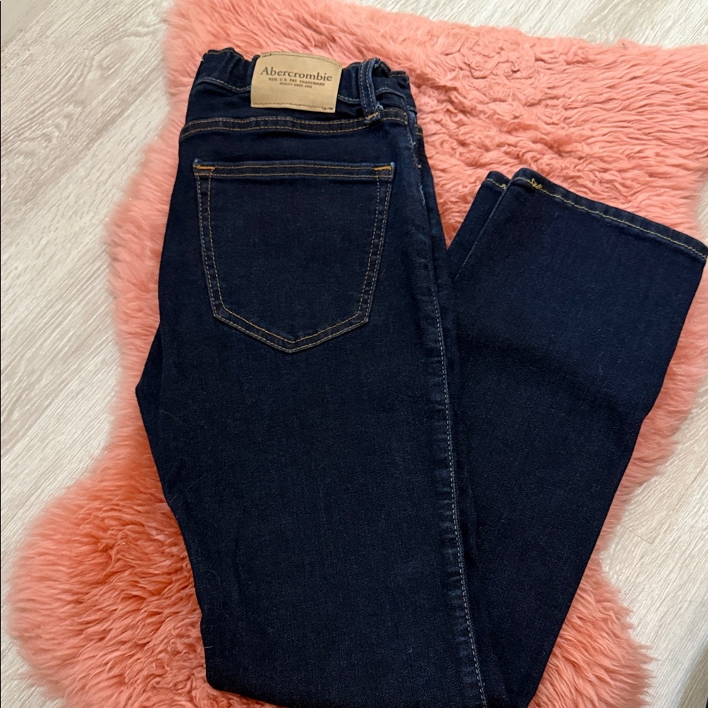 Abercrombie & Fitch Women's Navy Skinny Jeans